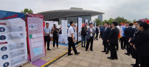 尊龙时凯集团加入团市委“汇聚青春动能 立功十项行动”主题展